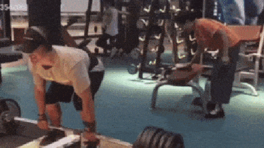 헬스장 원판쓰고 정리해야하는이유.gif | 인스티즈