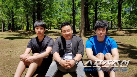 롤 역사상 가장 어색한 사진.jpg | 인스티즈