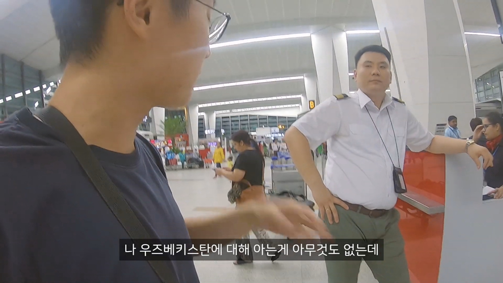 항공편 결항에 대처하는 인도 승무원 | 인스티즈