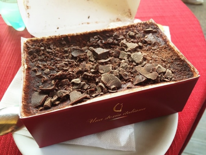 이탈리아 티라미수 맛집이라는 뽐삐 티라미수...jpg | 인스티즈