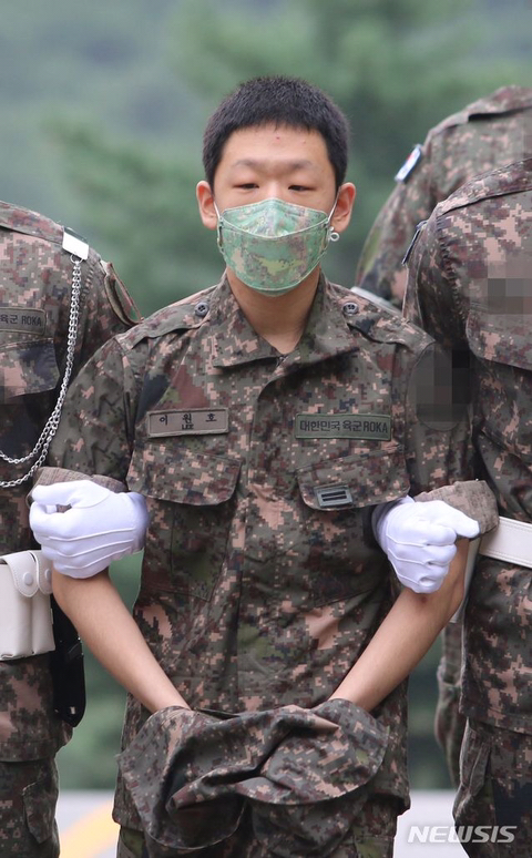 재판 출석하는 박사방 이원호 | 인스티즈