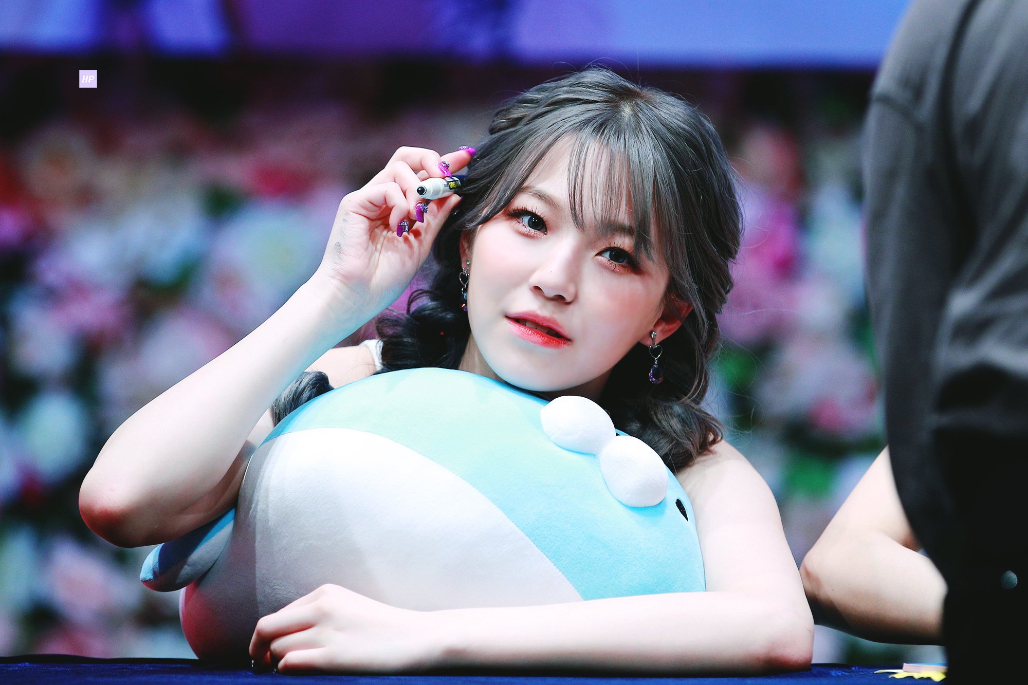 프로미스나인의 꿀깅이 막내 백지헌.jpgif | 인스티즈