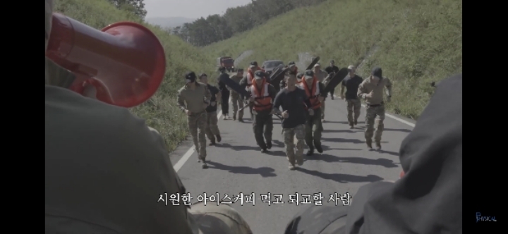 ???:시원한 아이스커피먹고 퇴교할 사람 | 인스티즈