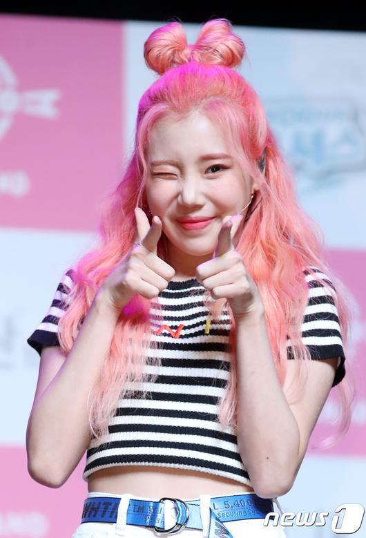 분홍색 머리 했던 아이돌들.jpgif | 인스티즈