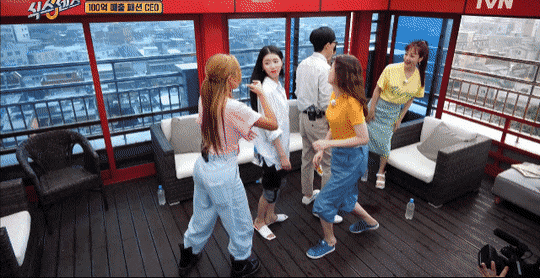 오늘자 음란한 유재석ㅋㅋㅋㅋㅋ.GIF | 인스티즈