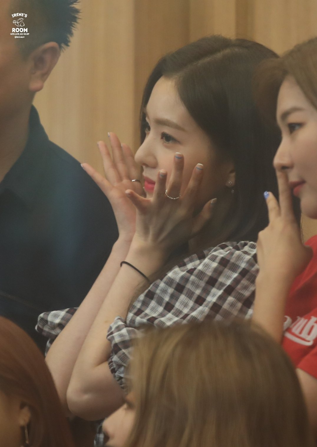 아이린의 옆태.jpg | 인스티즈