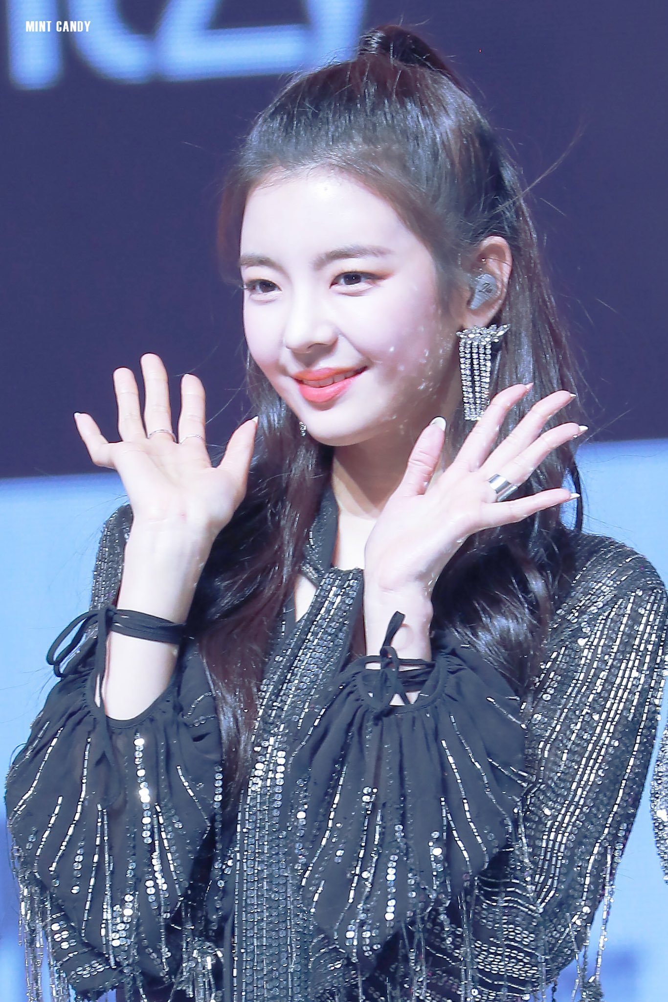 순둥순둥해보이는 ITZY 리아.gif | 인스티즈