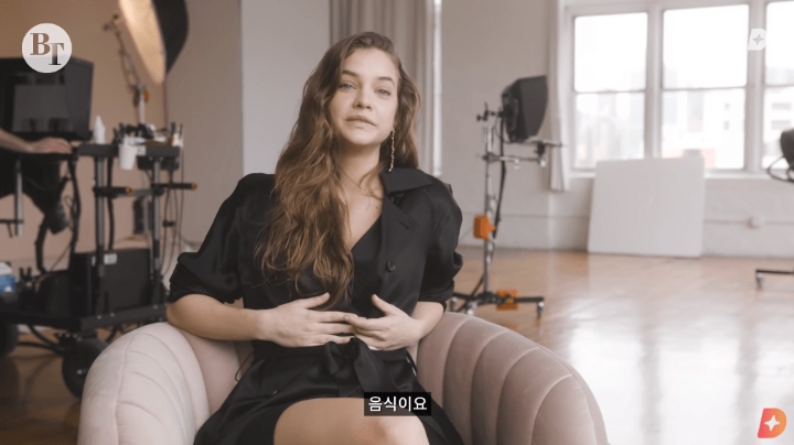 [ㅇㅎ] 바바라 팔빈 : 나는 NO와이어 브라를 좋아해 | 인스티즈