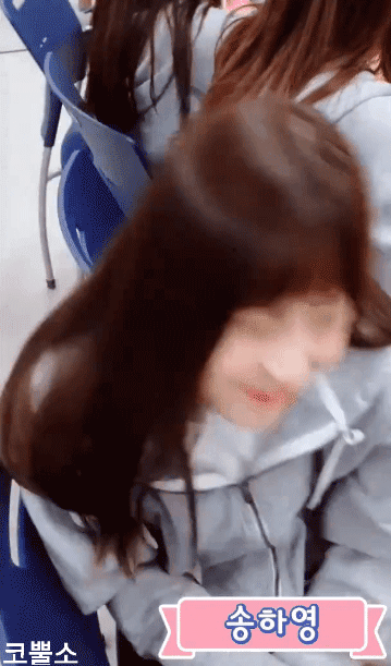 첨봤을때 너무귀여워서 깨물어주고싶던 아이돌.jpeg | 인스티즈