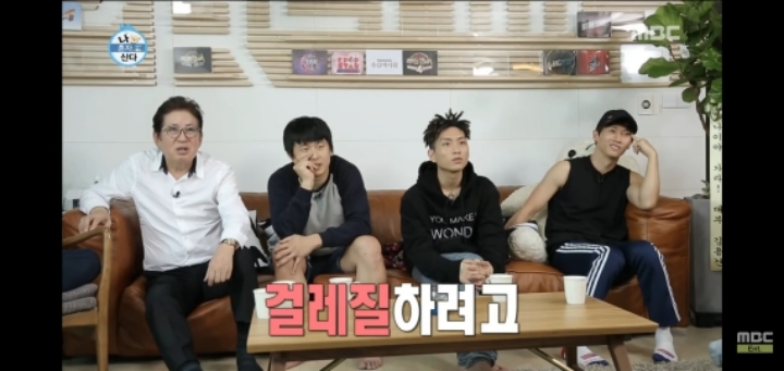 바닥 걸레질의 신세계를 보여주는 기안 84 | 인스티즈