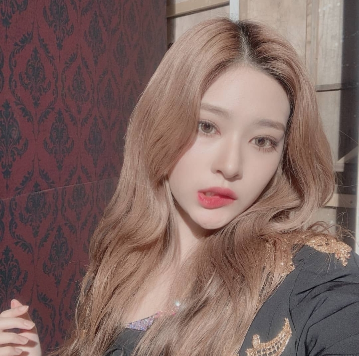 어마어마하게 이쁜 아이즈원 민주 | 인스티즈