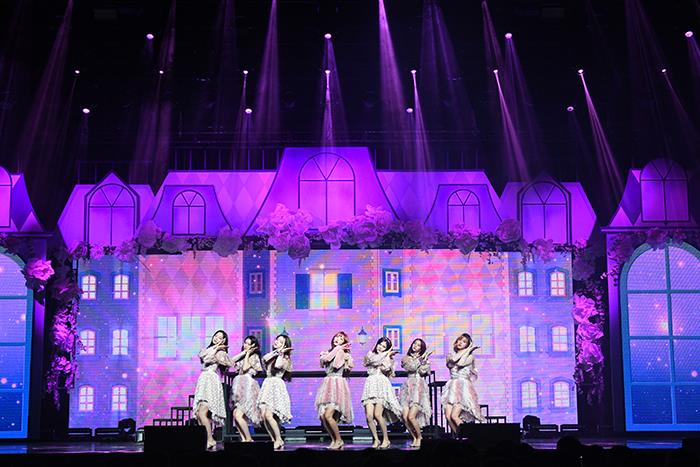 최근 오마이걸 가을동화 콘서트.jpg | 인스티즈