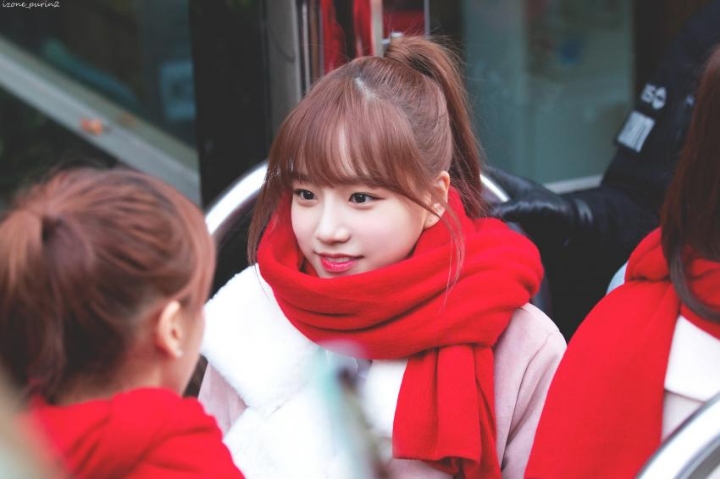 아이즈원 조유리 레전드로 이뻤던 날 | 인스티즈