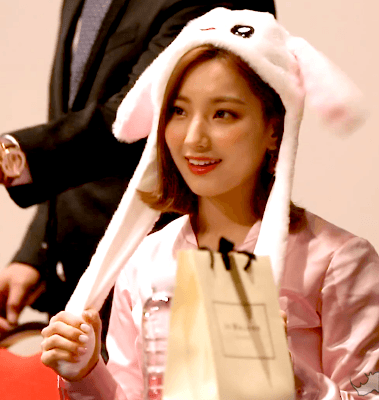 프로미스나인 캡틴 이새롬.gif | 인스티즈