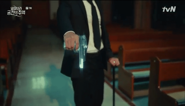 드라마에서 총 쏘는 현빈.gif | 인스티즈