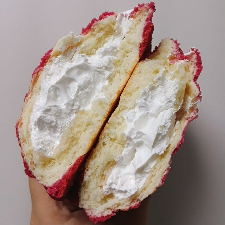 편의점 신상 딸기메론빵.......jpg | 인스티즈