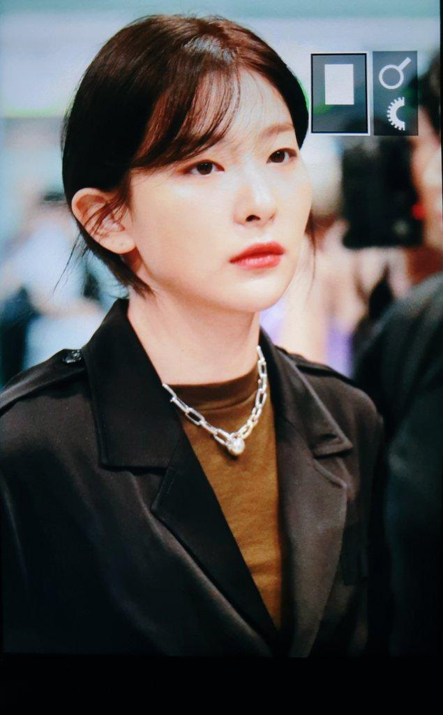 머리 엄청 상해서 거의 숏컷된 슬기.jpg | 인스티즈