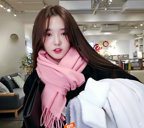 그냥 쳐다보는 노지선 | 인스티즈