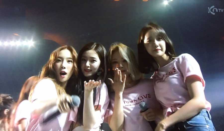 소녀시대 언니들 사이에 끼인 레드벨벳 아이린.jpgif | 인스티즈