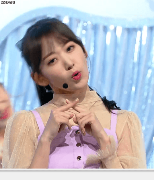 오늘자 엠카운트다운 아이즈원 사쿠라.gif | 인스티즈