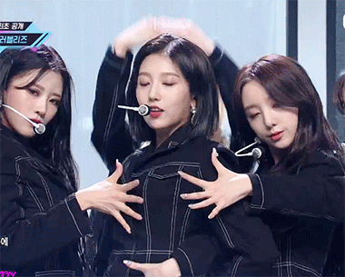 움짤)인조인간18호 머리스타일이 잘 어울리는 예인.gif | 인스티즈