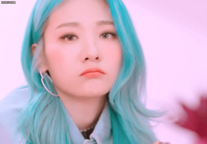 볼빨간사춘기 안지영 | 인스티즈