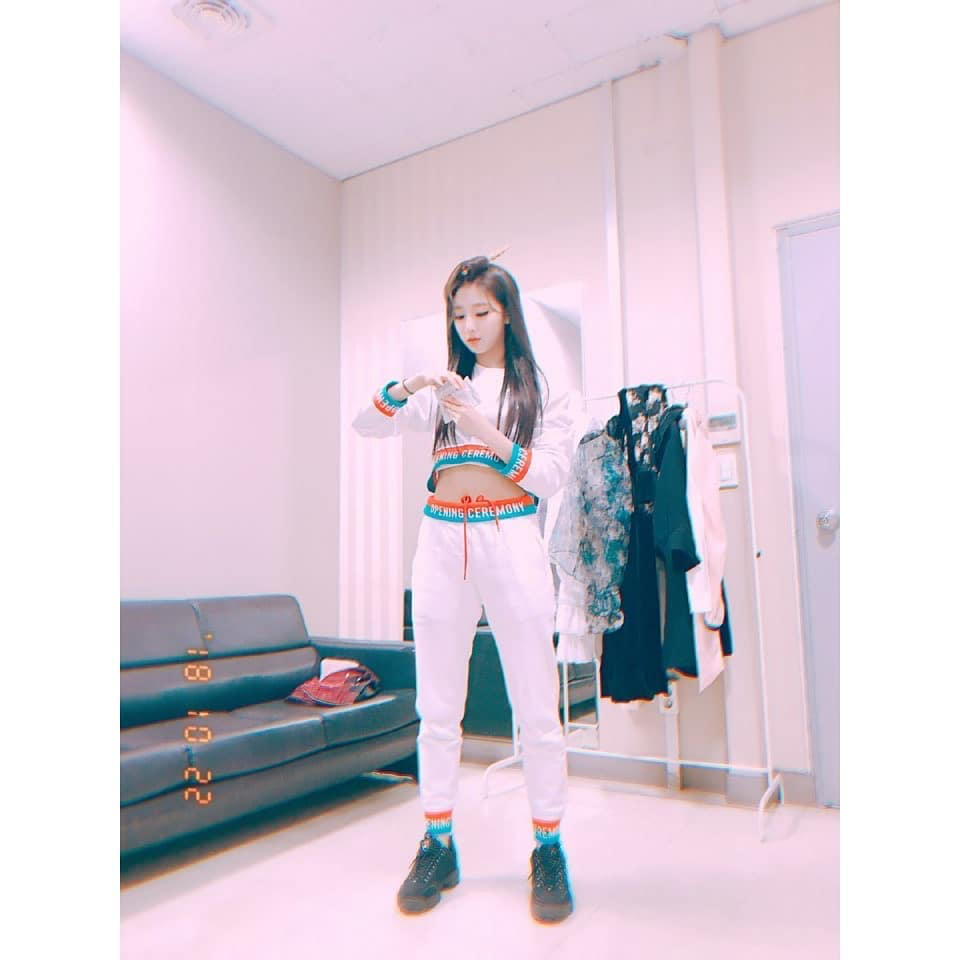 귀여운 러블리즈 예인.insta | 인스티즈