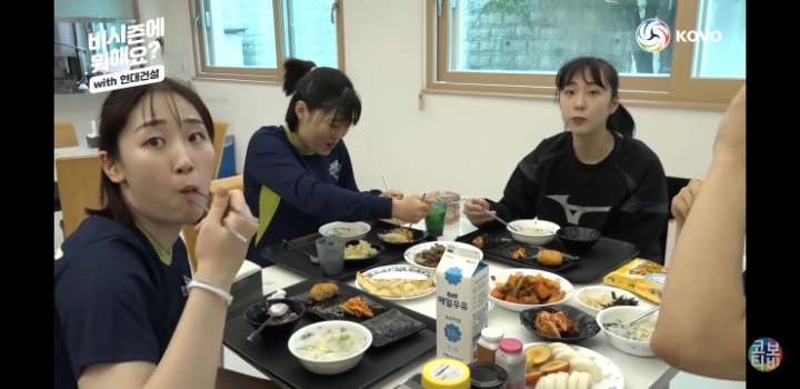 숙소 보여주는 고예림 | 인스티즈