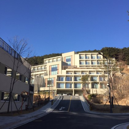 삼성이 코로나 경증환자 치료센터로 제공한 삼성영덕연수원.jpg | 인스티즈