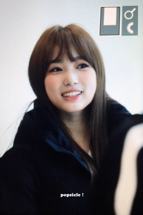 오늘자 출국한 아이즈원 | 인스티즈