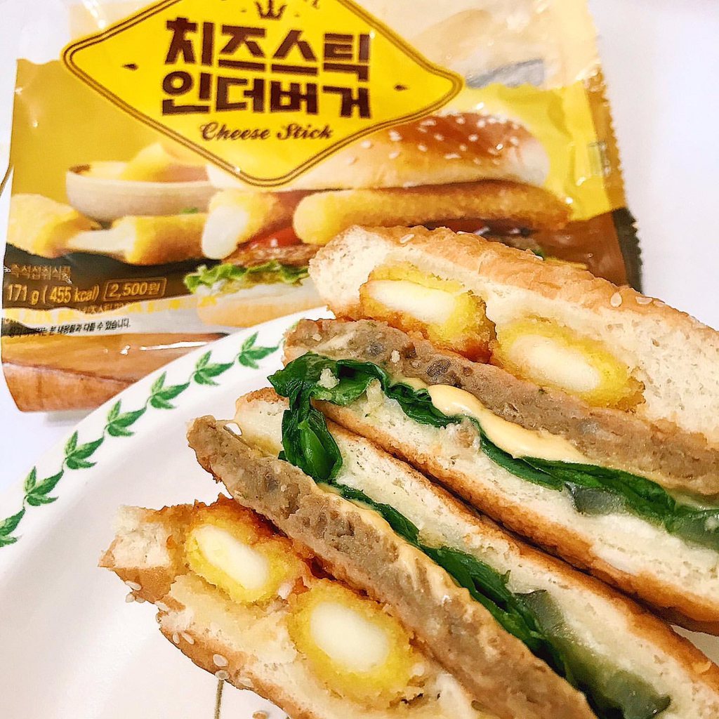 치즈스틱이 통째로 들어가있는 CU 신상 햄버거 | 인스티즈