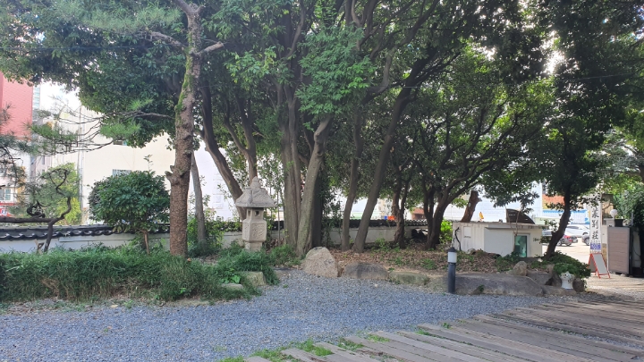 부산 데이트코스 고즈넉한 분위기의 정원이 있는 한정식집 | 인스티즈