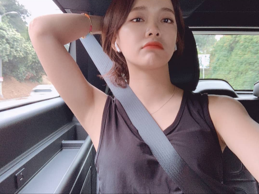 김세정 민소매.jpg | 인스티즈