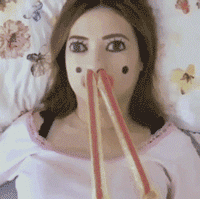 얼굴에 장난치기 | 인스티즈