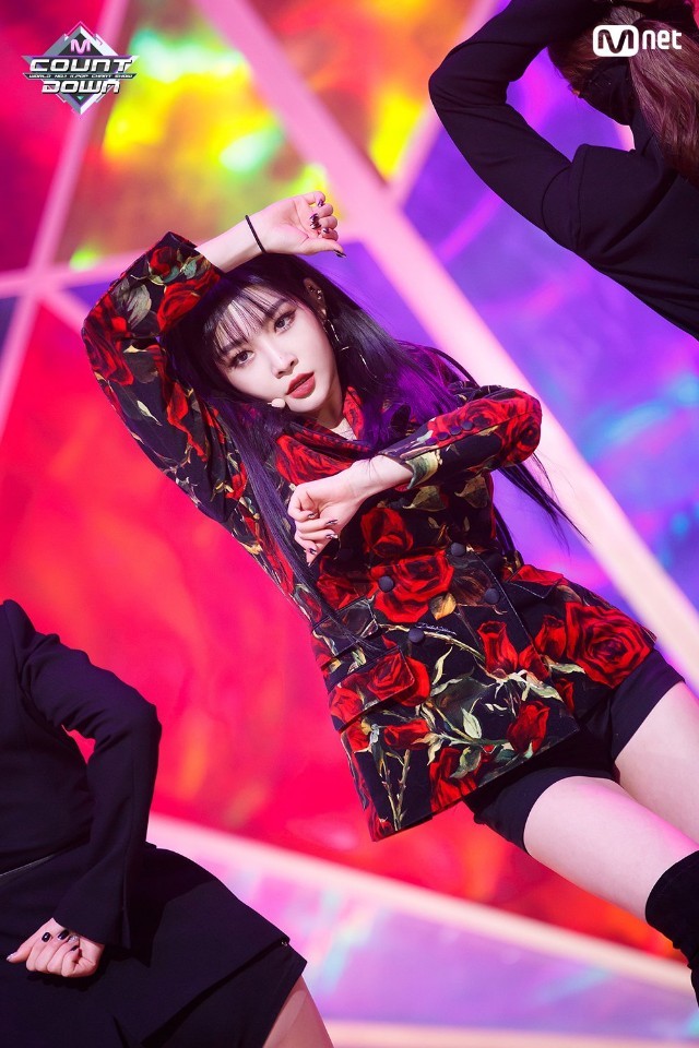 앞머리있는 청하 | 인스티즈