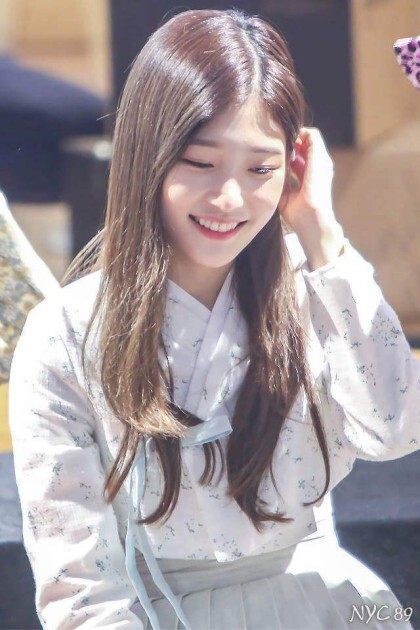 다이아 5주년 기념 우주에서 가장 청순하고 사랑스러운 정채연 님! | 인스티즈