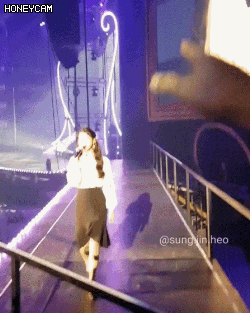 아이유의 오지는 팬서비스...gif | 인스티즈