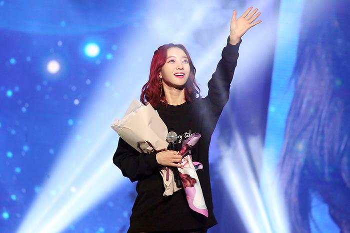 최근 오마이걸 가을동화 콘서트.jpg | 인스티즈