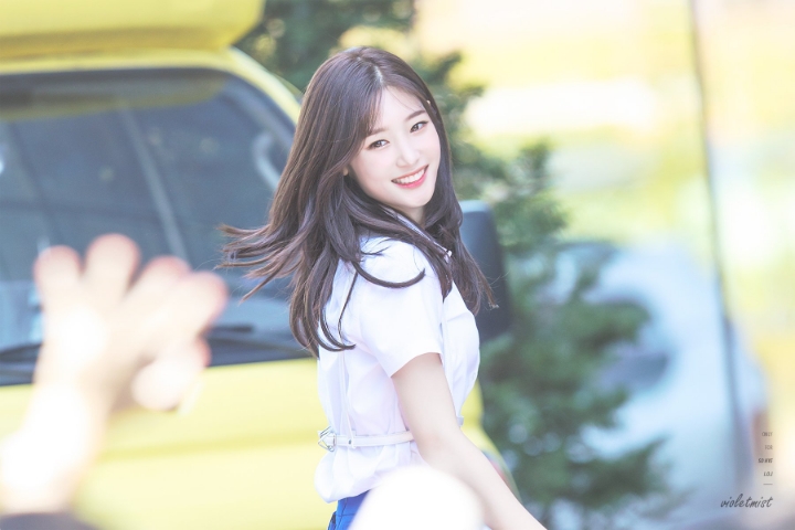 아침을 여는 정채연 | 인스티즈