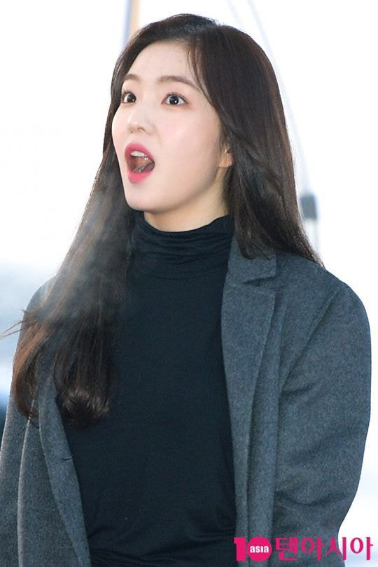 너무 추워서 깜짝 놀란 레드벨벳 아이린.jpgif | 인스티즈