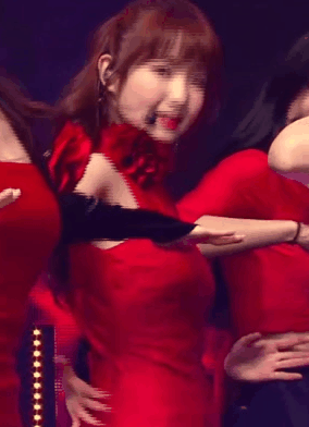 아이즈원 히토미 오프숄더 | 인스티즈