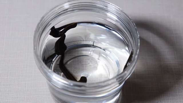 혐주의] 실제로 여드름에 효과적인라는 치료방법 | 인스티즈