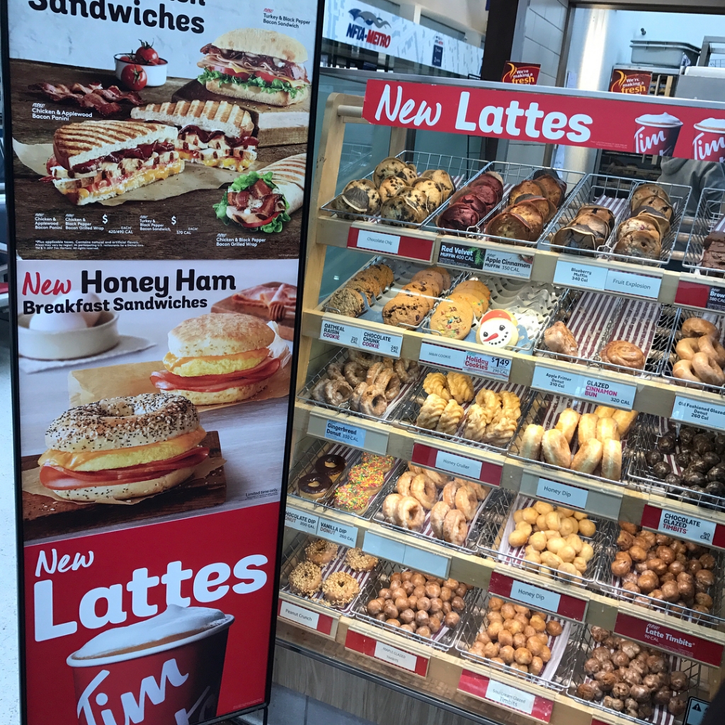 우리나라 스타벅스 급이라는 캐나다 국민 카페.jpg | 인스티즈