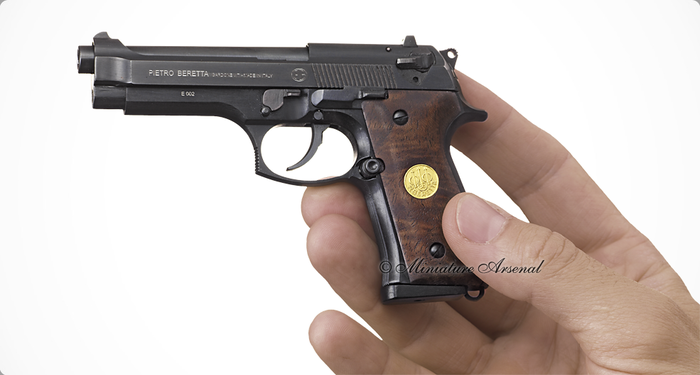 격발 가능한 미니어처 총 | 인스티즈