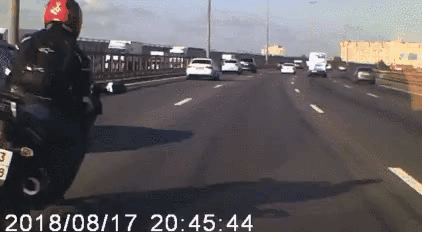 도로위의 센스.gif | 인스티즈