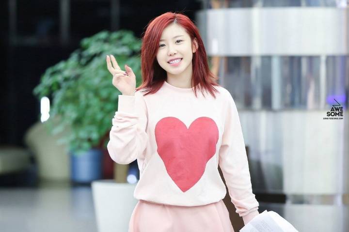 똑같은 티만 30장 있다는 전효성...........jpg | 인스티즈