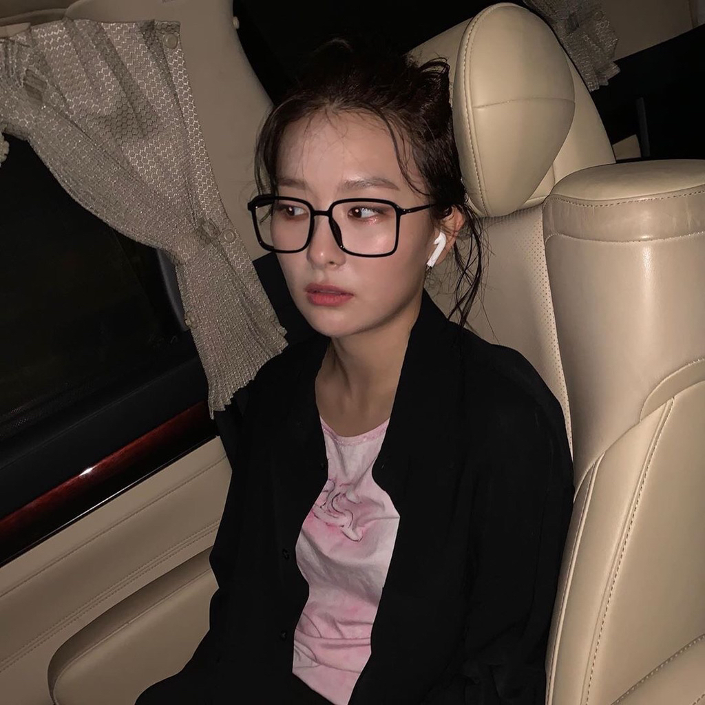 안경이 잘어울리는 슬기.jpg | 인스티즈