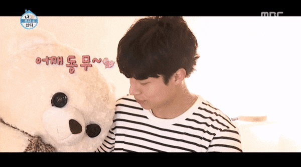 [나혼자산다] 윌슨을 대하는 두 남자의 온도차.gif | 인스티즈