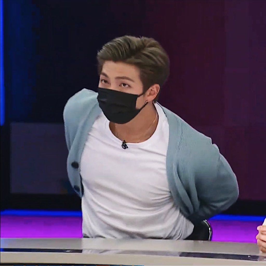벌크업 중인 방탄소년단 RM | 인스티즈