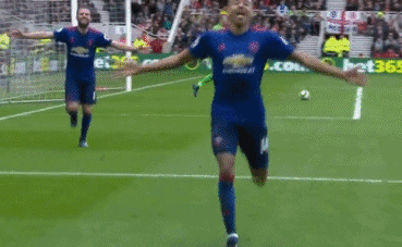 왓포드의 역습 찬스를 저지하는 린가드.gif | 인스티즈